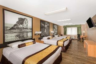 Super 8 By Wyndham Baker City Phòng bức ảnh